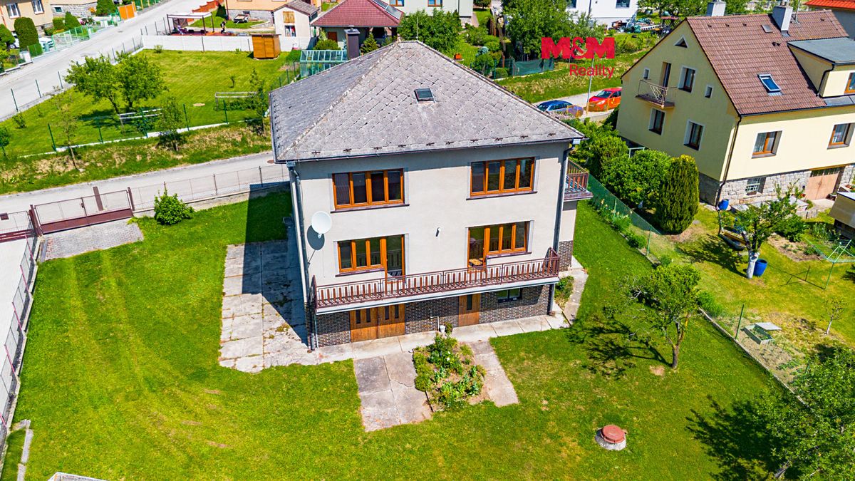 Prodej rodinného domu 148 m², pozemek 987 m²